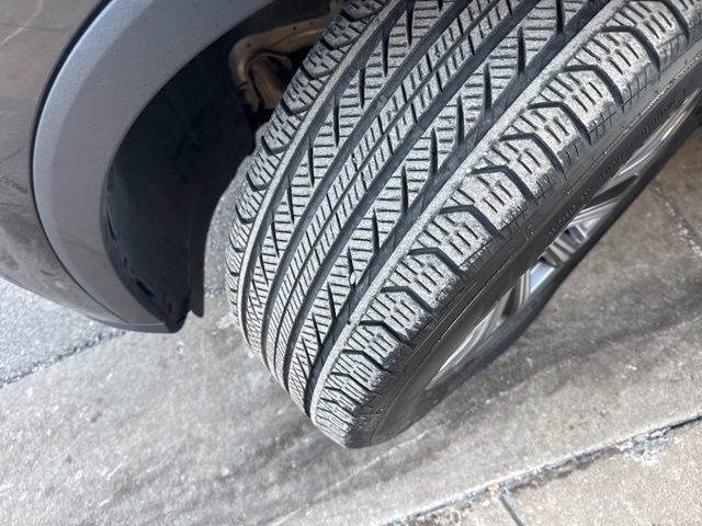 Used 2024 Mercedes-Benz GLC 300 4MATIC image 9