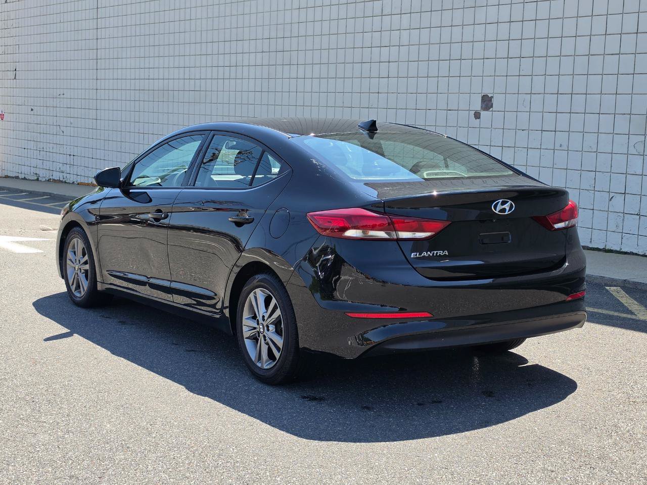 Used 2018 Hyundai Elantra SEL FWD image 4
