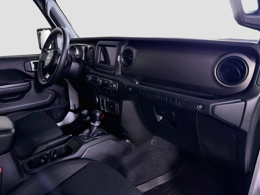 Used 2018 Jeep Wrangler Sport AWD/4WD image 29