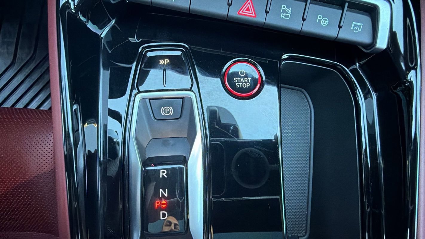 Used 2024 Audi e-tron GT Prestige w/ Prestige Package image 24