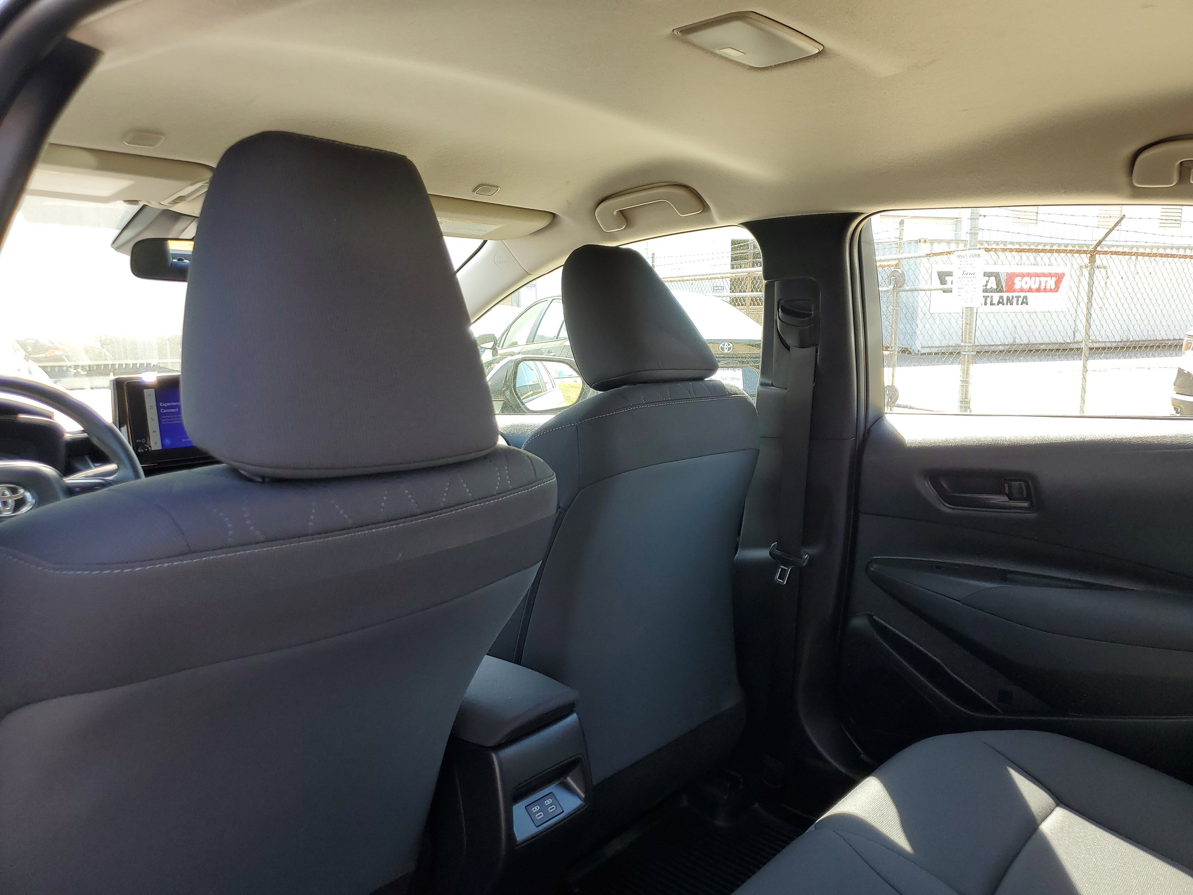 Used 2025 Toyota Corolla LE image 11