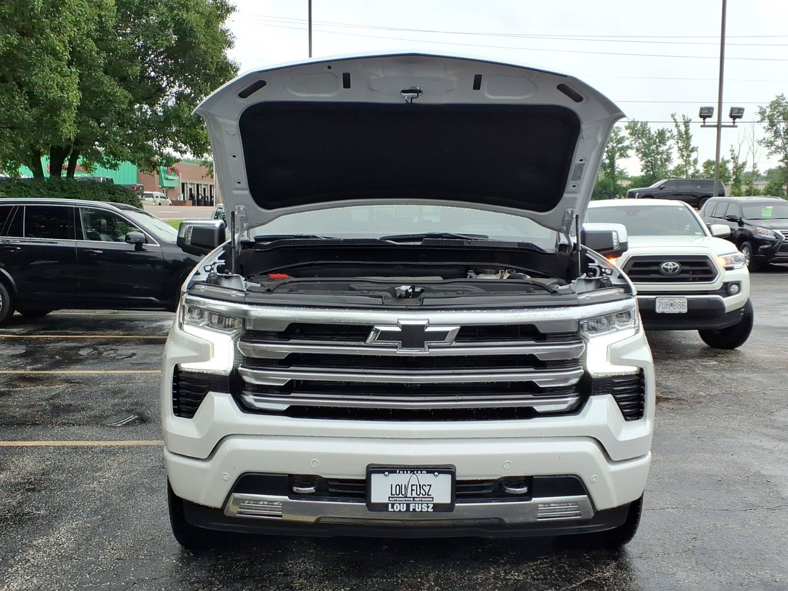 Used 2024 Chevrolet Silverado 1500 High Country w/ High Country Premium Package AWD/4WD image 32