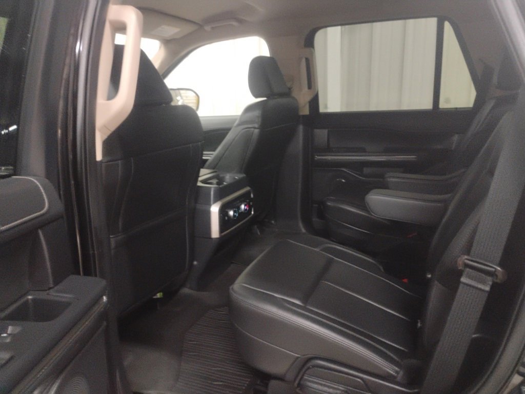 Certified 2023 Ford Expedition XLT image 20
