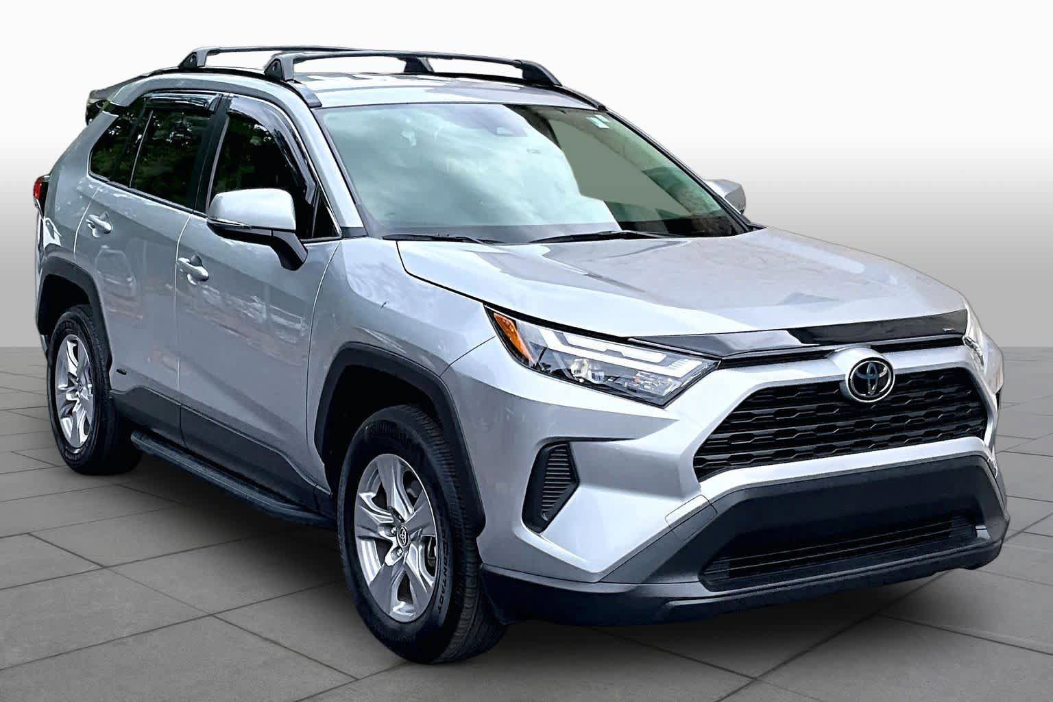 Certified 2025 Toyota RAV4 XLE AWD/4WD image 3