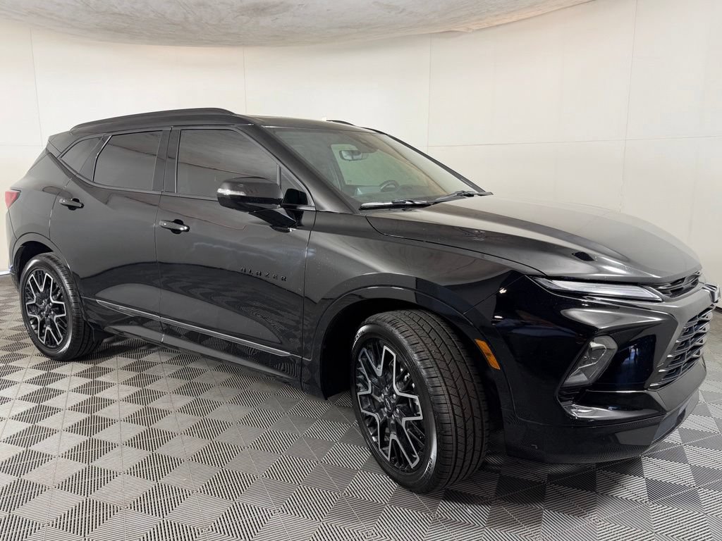 Certified 2023 Chevrolet Blazer RS w/ Driver Confidence II Package AWD/4WD image 8
