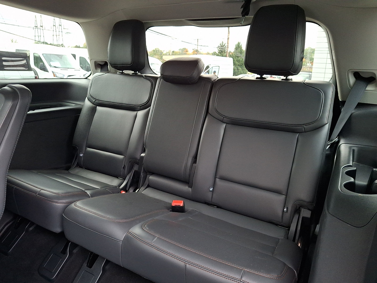 Used 2025 Ford Expedition Active AWD/4WD image 11