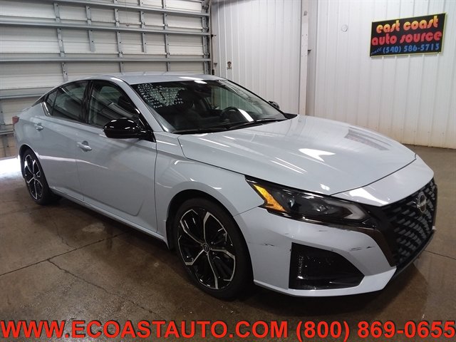 Used 2023 Nissan Altima 2.5 SR FWD image 1