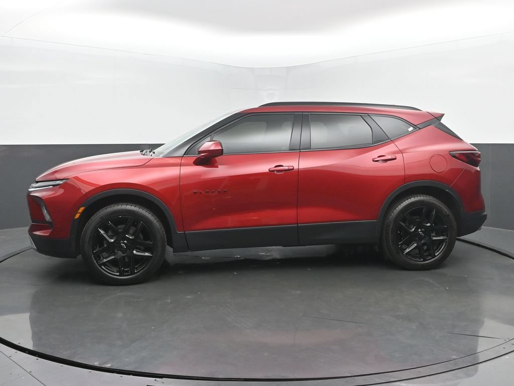 Used 2023 Chevrolet Blazer LT w/ Convenience Package FWD image 2