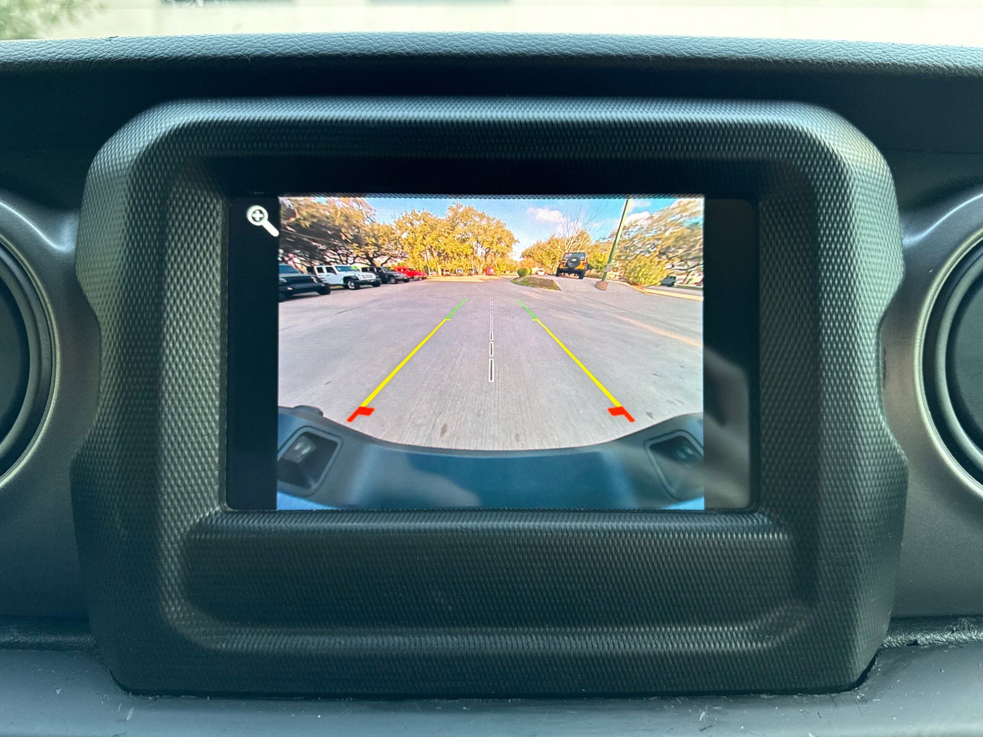 Used 2023 Jeep Gladiator Sport image 28