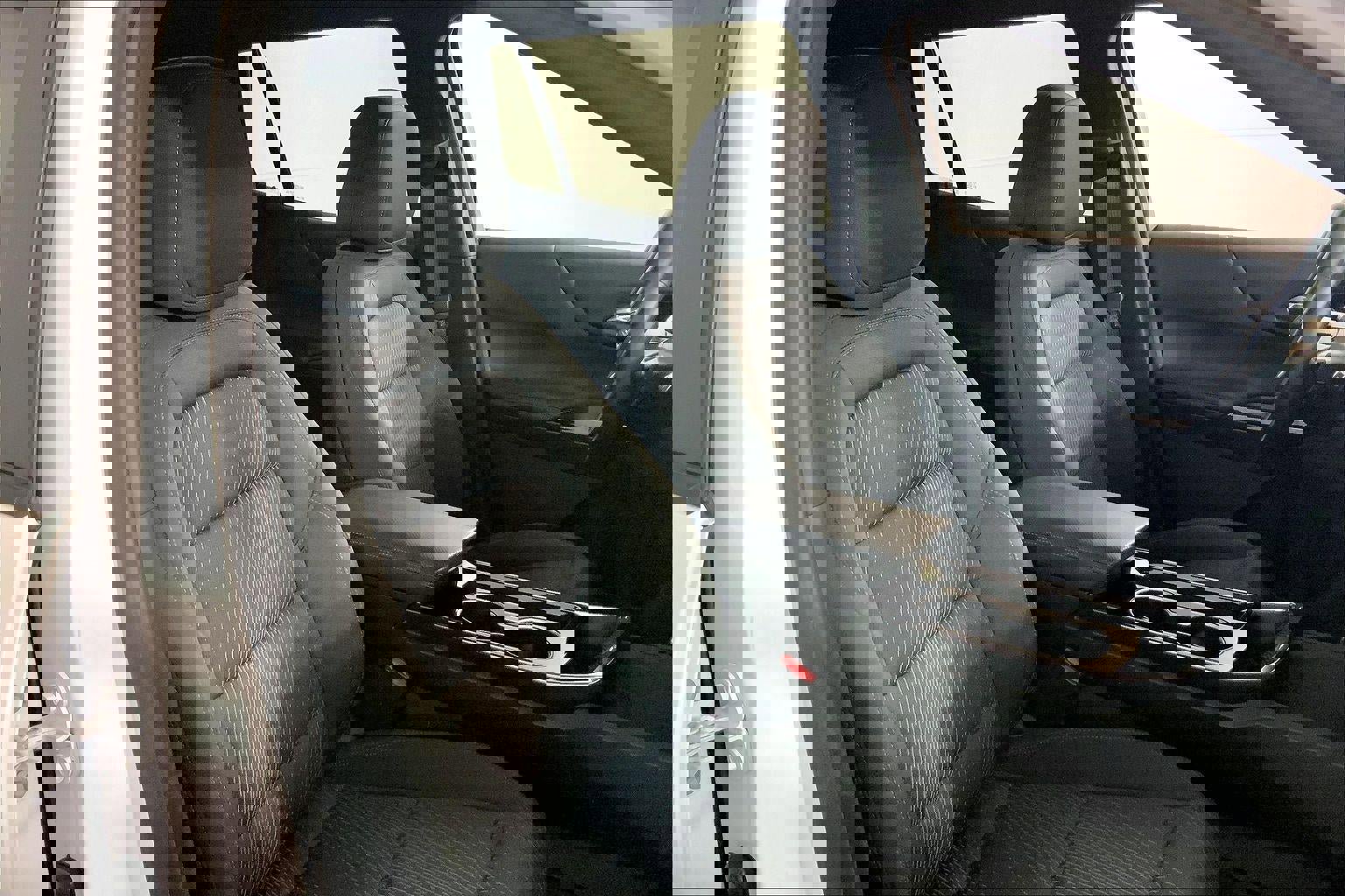 Used 2025 Chevrolet Equinox LT image 7