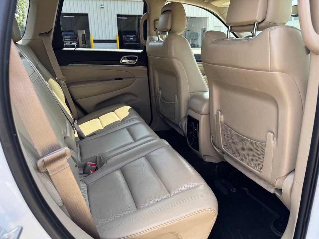 Used 2017 Jeep Grand Cherokee Limited w/ Luxury Group II AWD/4WD image 13