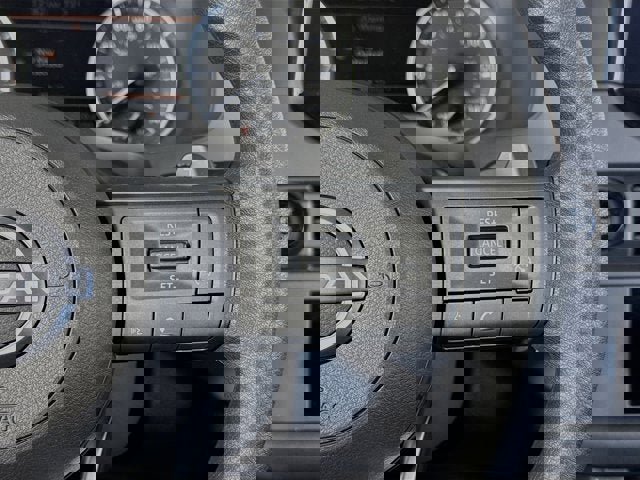 New 2025 Nissan Pathfinder S image 12