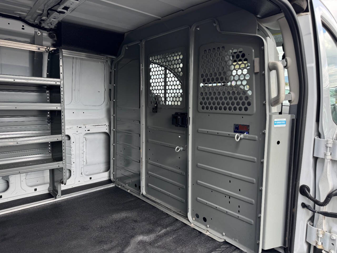 Used 2018 Ford Transit 250 148 Low Roof image 13