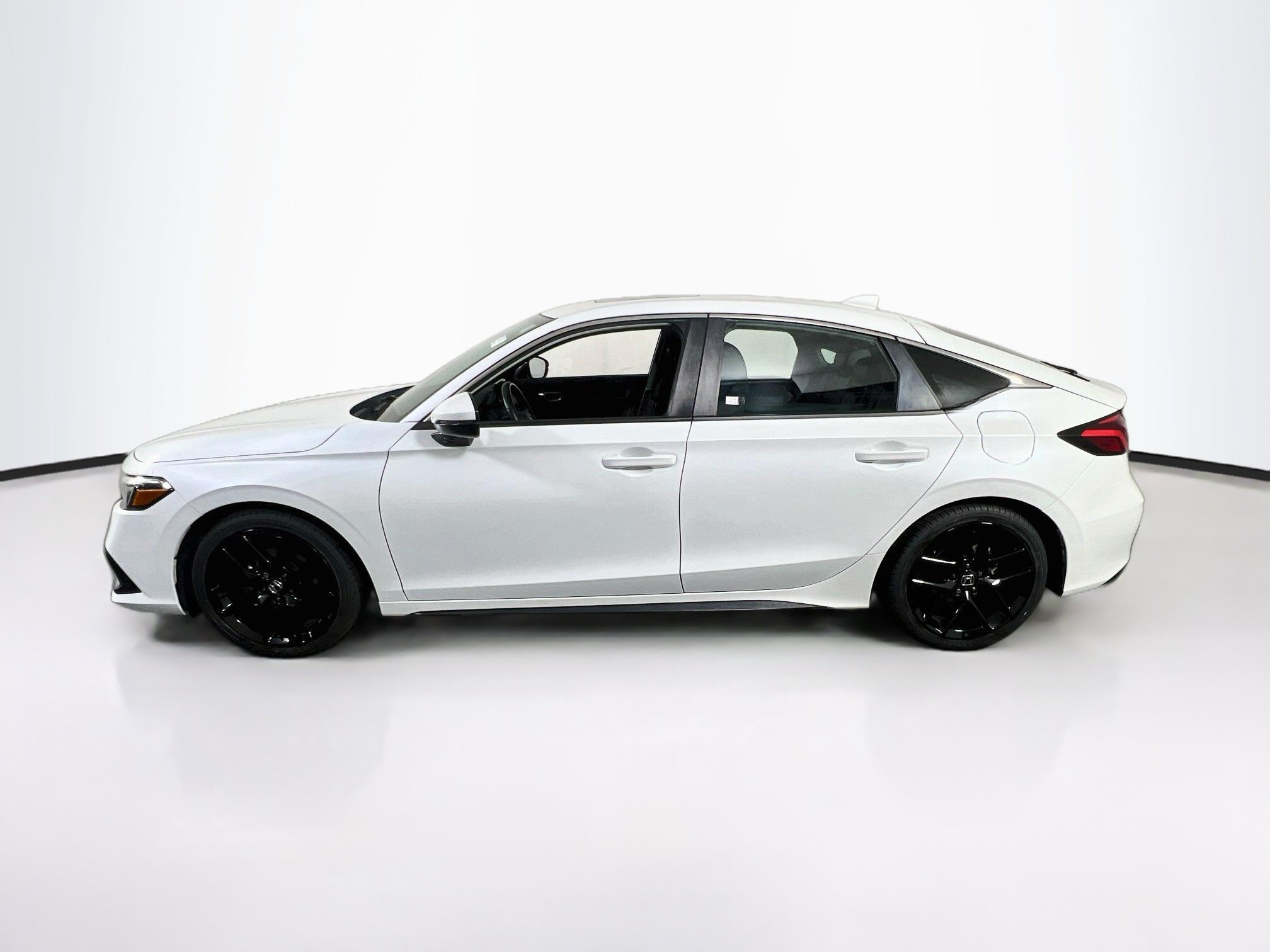 Used 2023 Honda Civic Sport Touring image 8