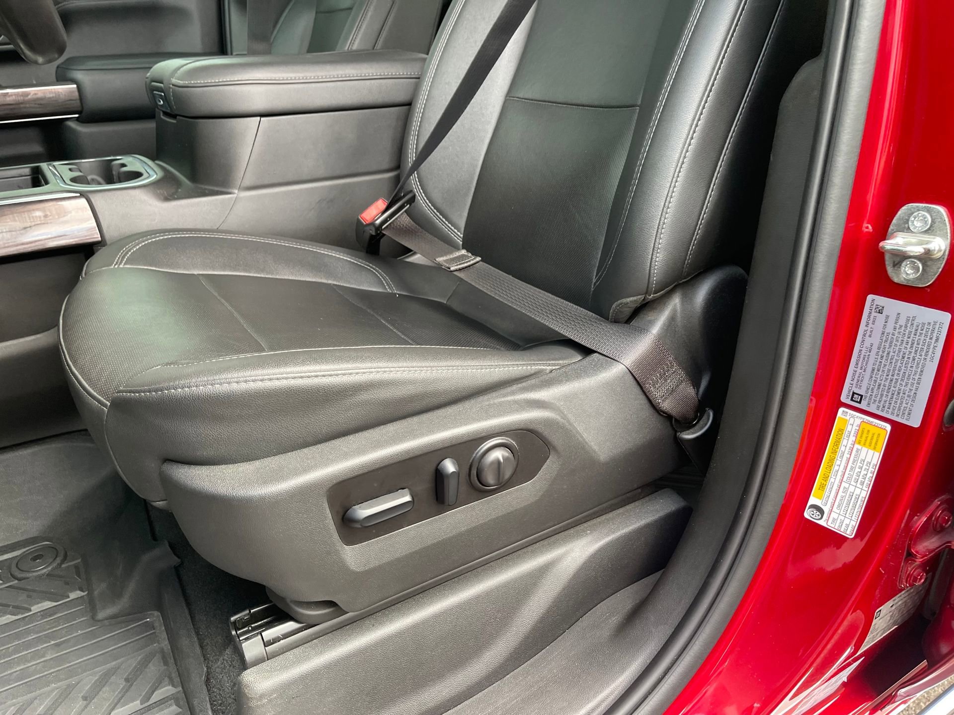 Used 2021 Chevrolet Silverado 2500 LTZ w/ LTZ Premium Package AWD/4WD image 14