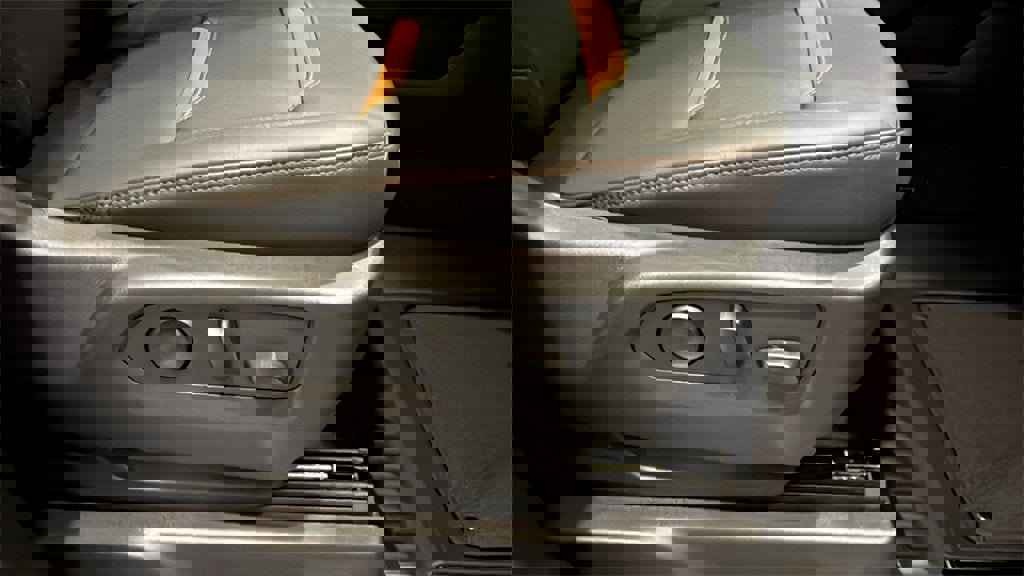 New 2026 GMC Sierra 3500 AT4 w/ AT4 Premium Plus Package image 13