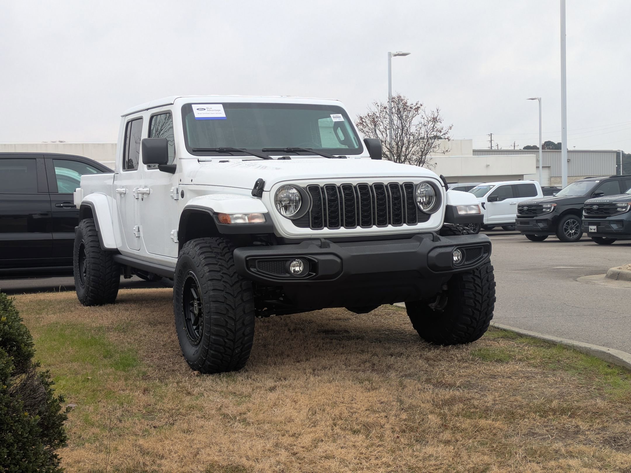 Used 2025 Jeep Gladiator Sport