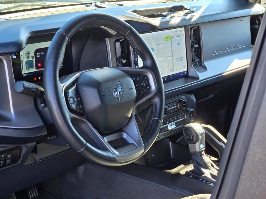 Used 2022 Ford Bronco Outer Banks image 21