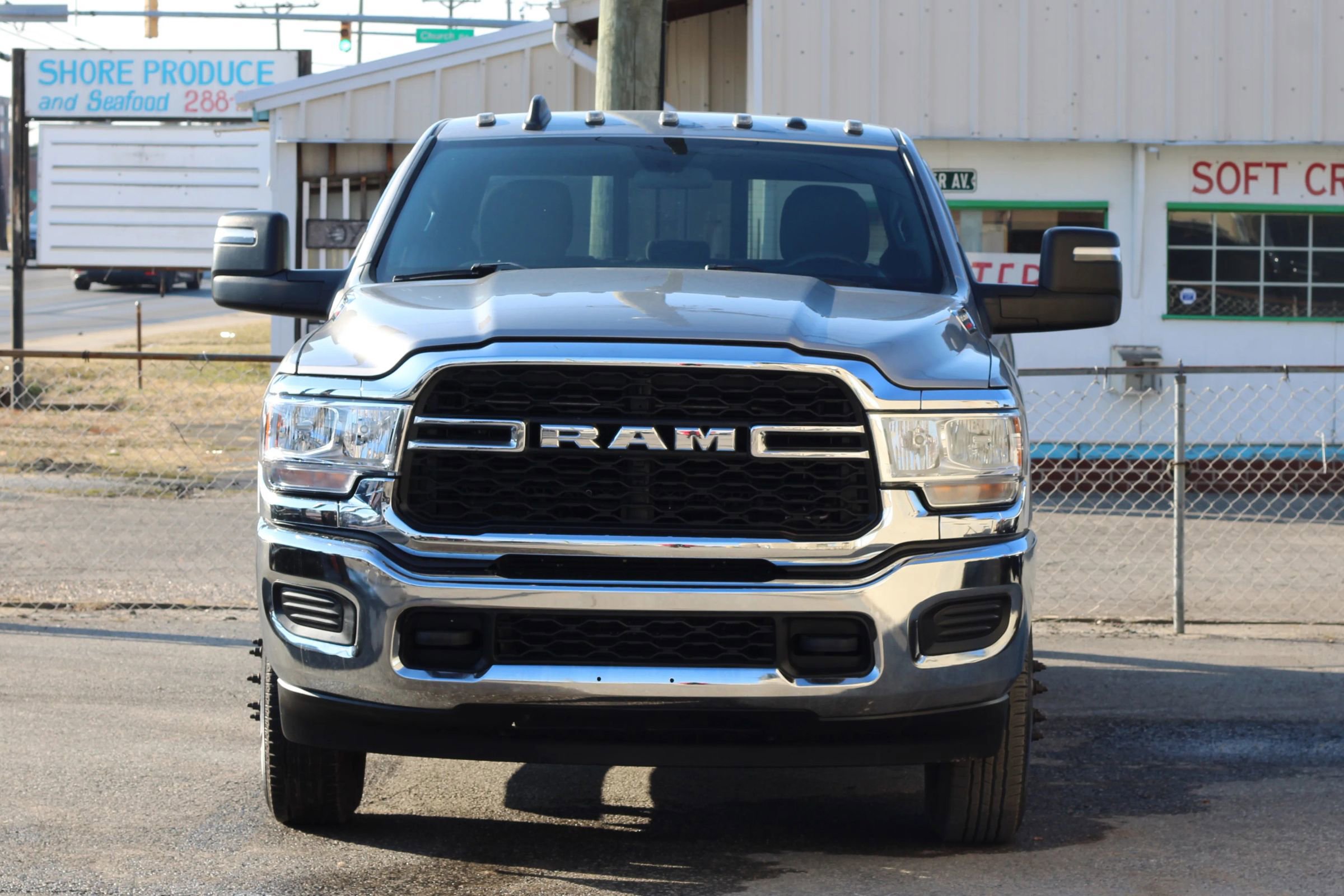 Used 2024 RAM 3500 Tradesman w/ Chrome Appearance Group AWD/4WD image 2