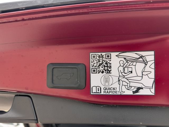 Used 2023 Toyota RAV4 Limited image 30