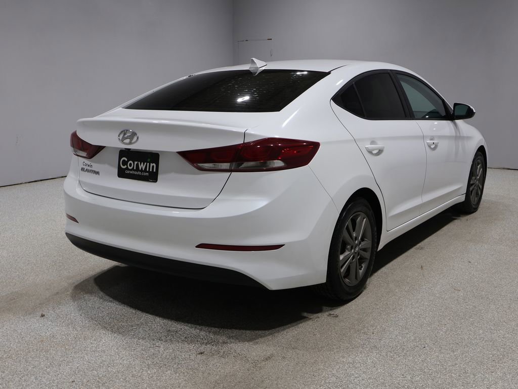 Used 2018 Hyundai Elantra Value Edition FWD image 2