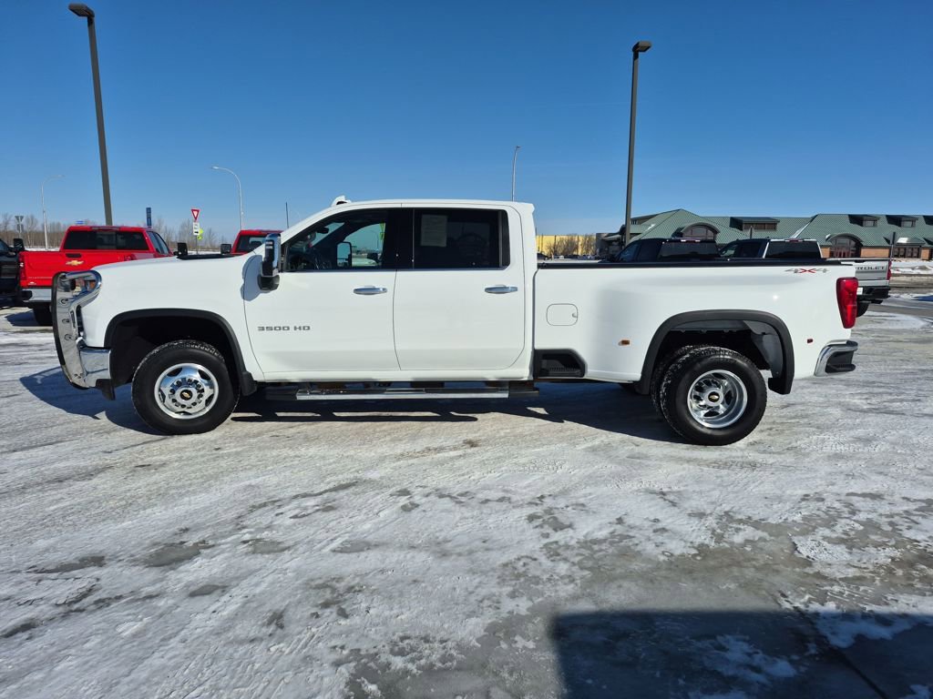 Used 2021 Chevrolet Silverado 3500 LTZ w/ LTZ Plus Package image 2