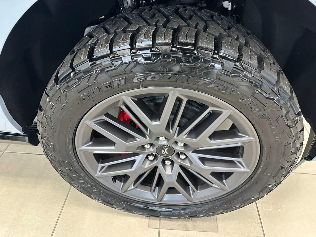 New 2025 Ford Expedition Platinum w/ Stealth Performance Package image 27