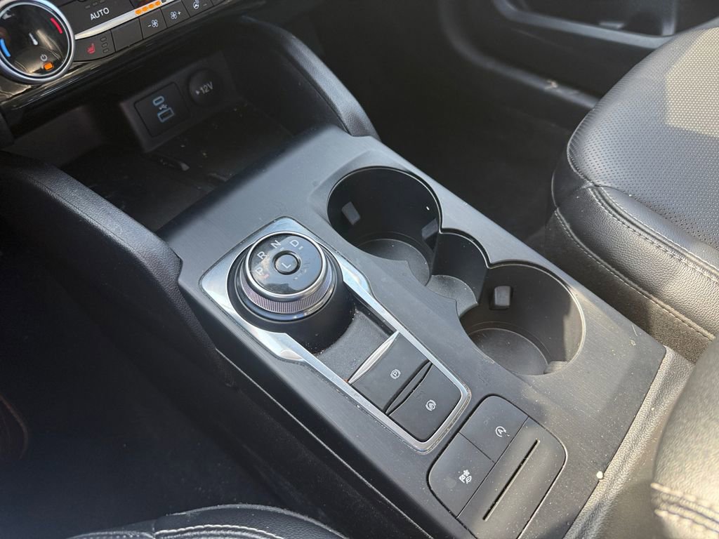 Used 2022 Ford Escape SEL w/ Technology Package AWD/4WD image 21
