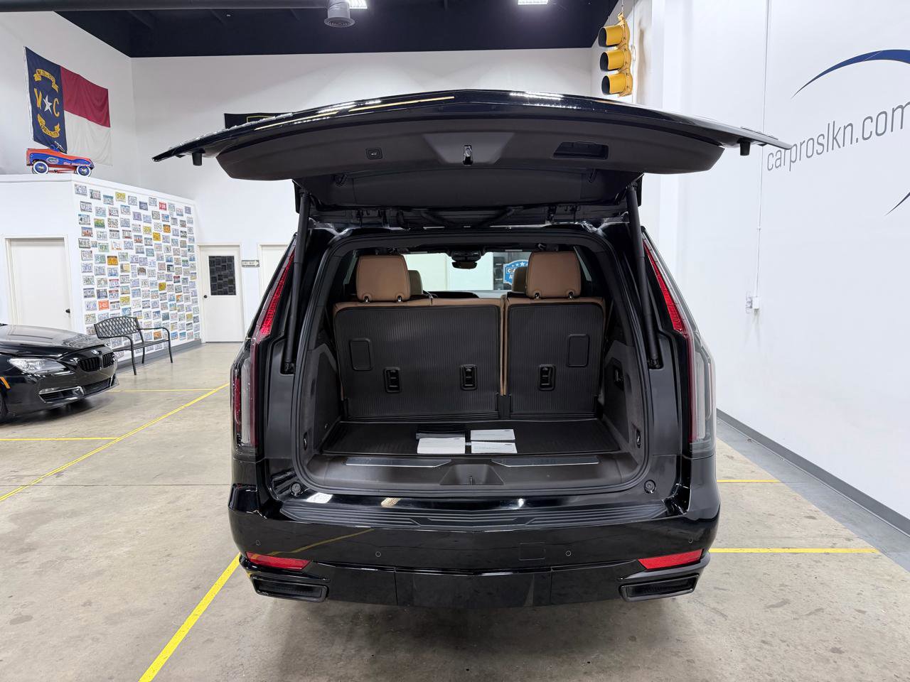 Used 2022 Cadillac Escalade Sport w/ Touring Package AWD/4WD image 26