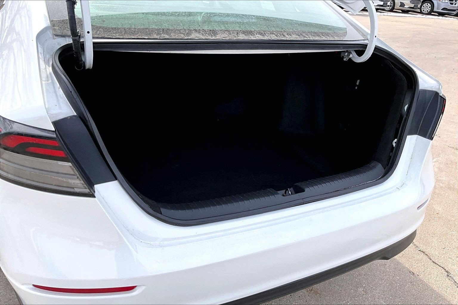 Used 2024 Honda Accord LX image 18