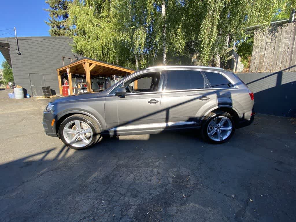 Used 2019 Audi Q7 3.0T Prestige w/ Prestige Package AWD/4WD image 3