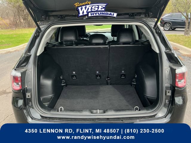 Used 2019 Jeep Compass Latitude AWD/4WD image 24