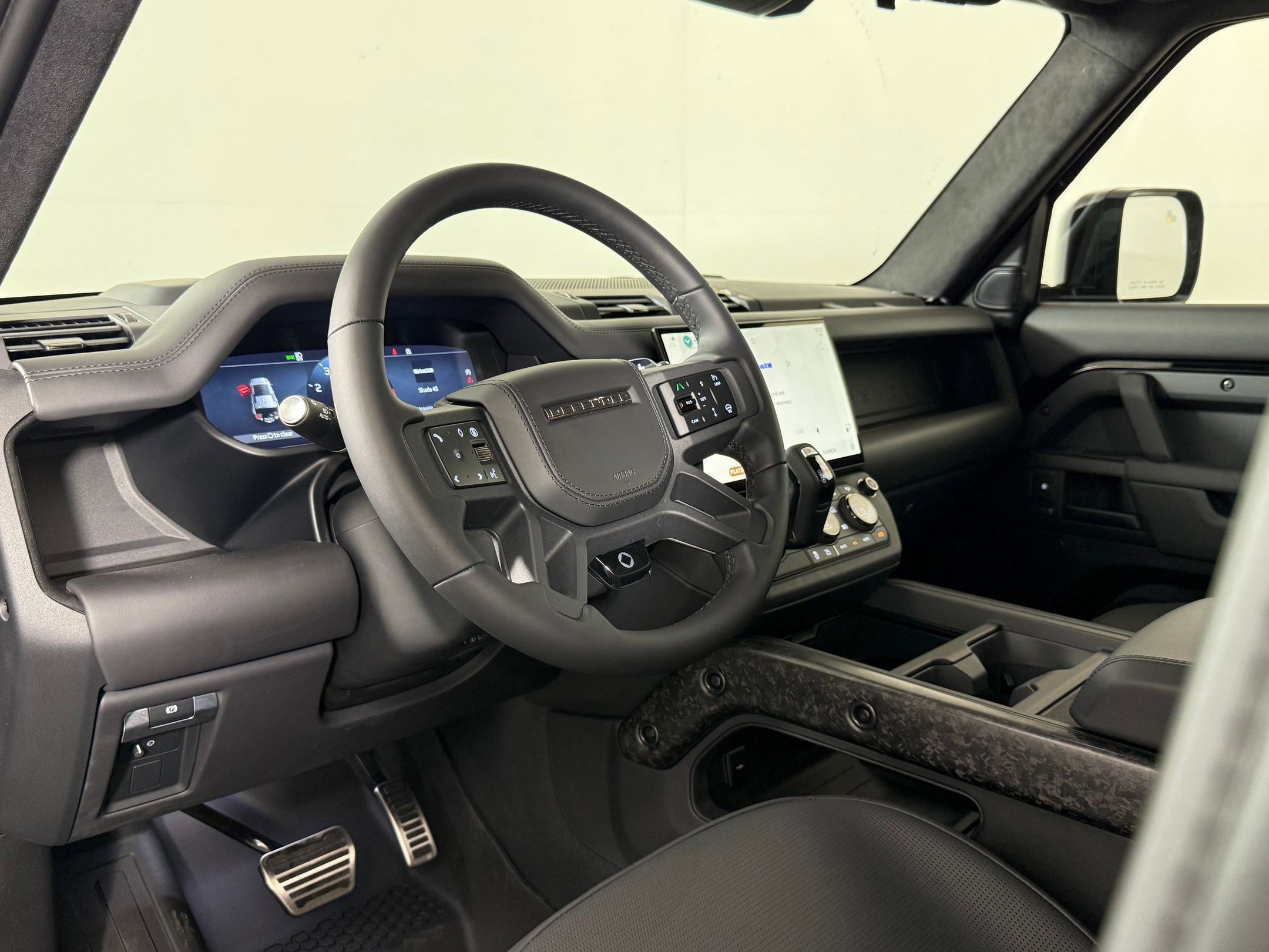 New 2026 Land Rover Defender 110 OCTA AWD/4WD image 4