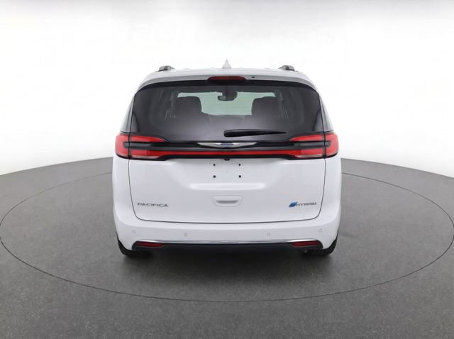 Used 2021 Chrysler Pacifica Touring-L w/ Uconnect Theater Family Group FWD image 7