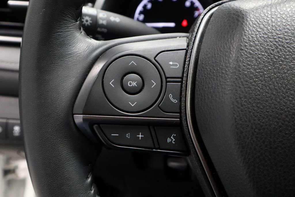 Used 2022 Toyota Camry SE w/ Audio Upgrade Package image 29