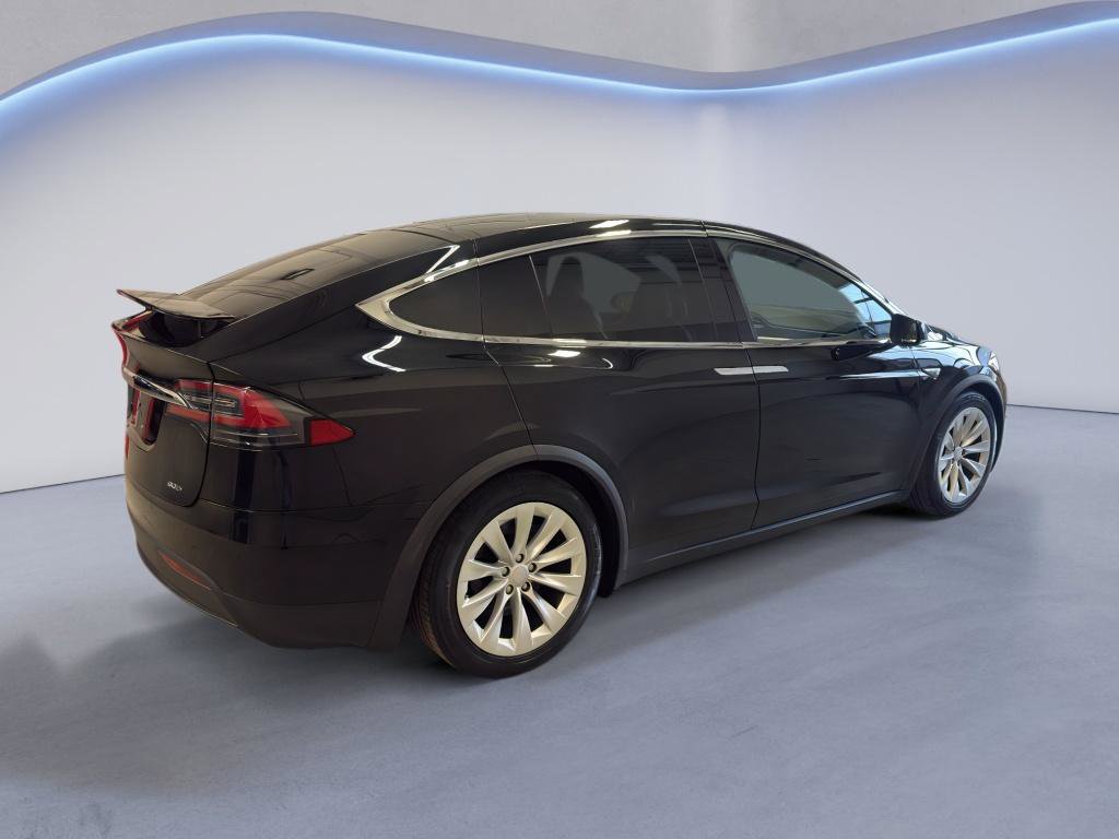 Used 2016 Tesla Model X P100D image 6