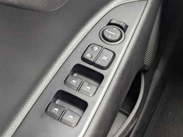 Used 2022 Kia Rio S image 22