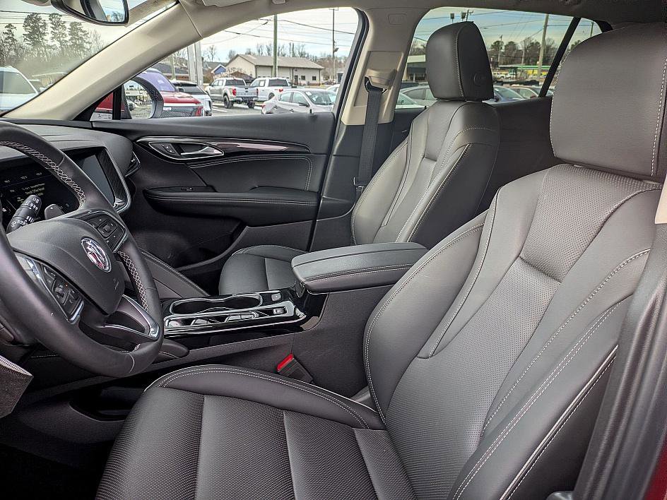 Used 2023 Buick Envision Essence image 11