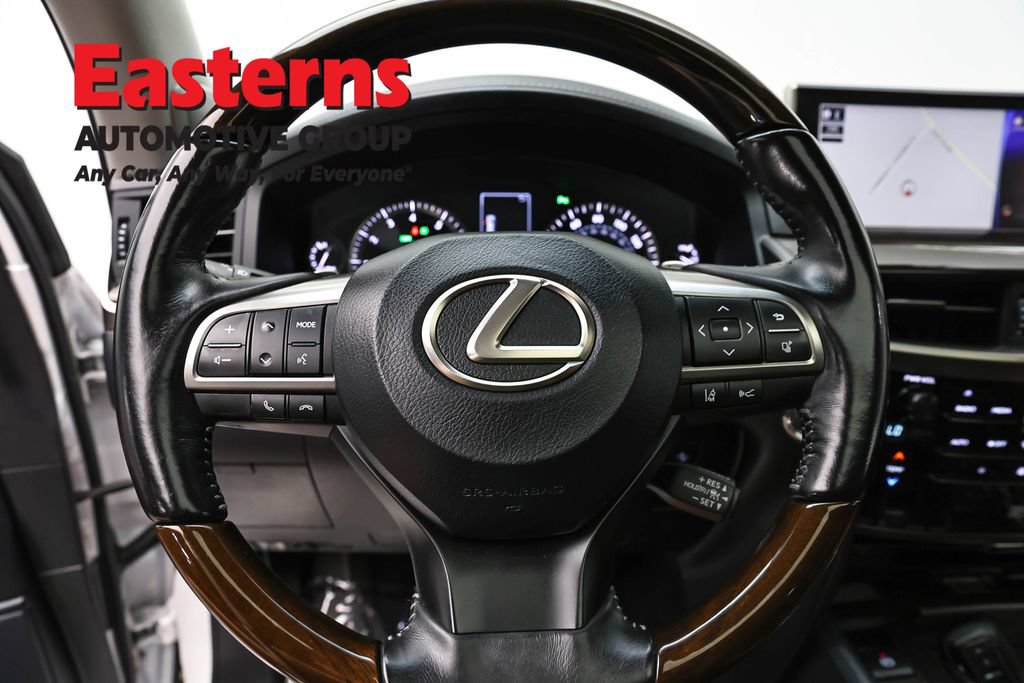 Used 2018 Lexus LX 570 4WD w/ Luxury Package image 10