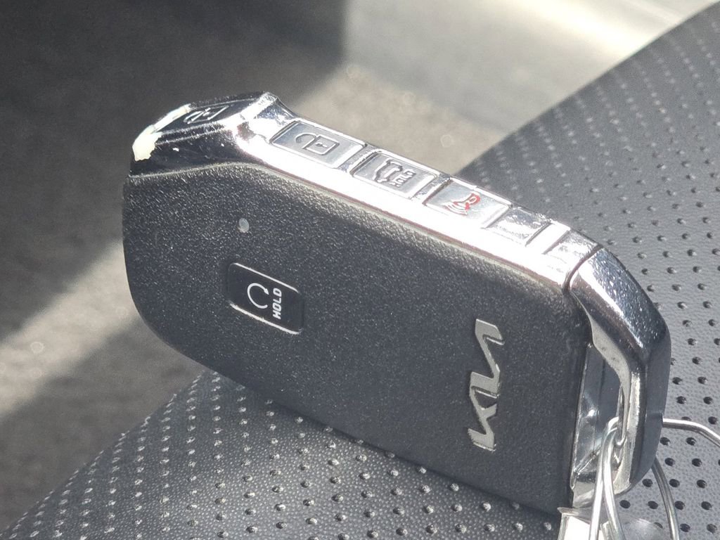 Used 2022 Kia EV6 Wind AWD/4WD image 36
