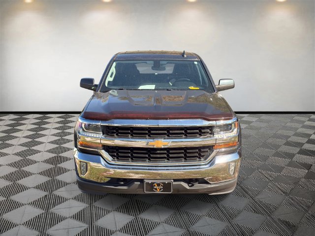 Used 2018 Chevrolet Silverado 1500 LT w/ LT Eassist Package AWD/4WD image 3