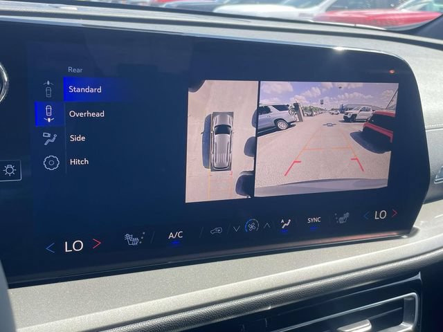 New 2027 Chevrolet Traverse LT w/ Driver Confidence Package FWD image 14