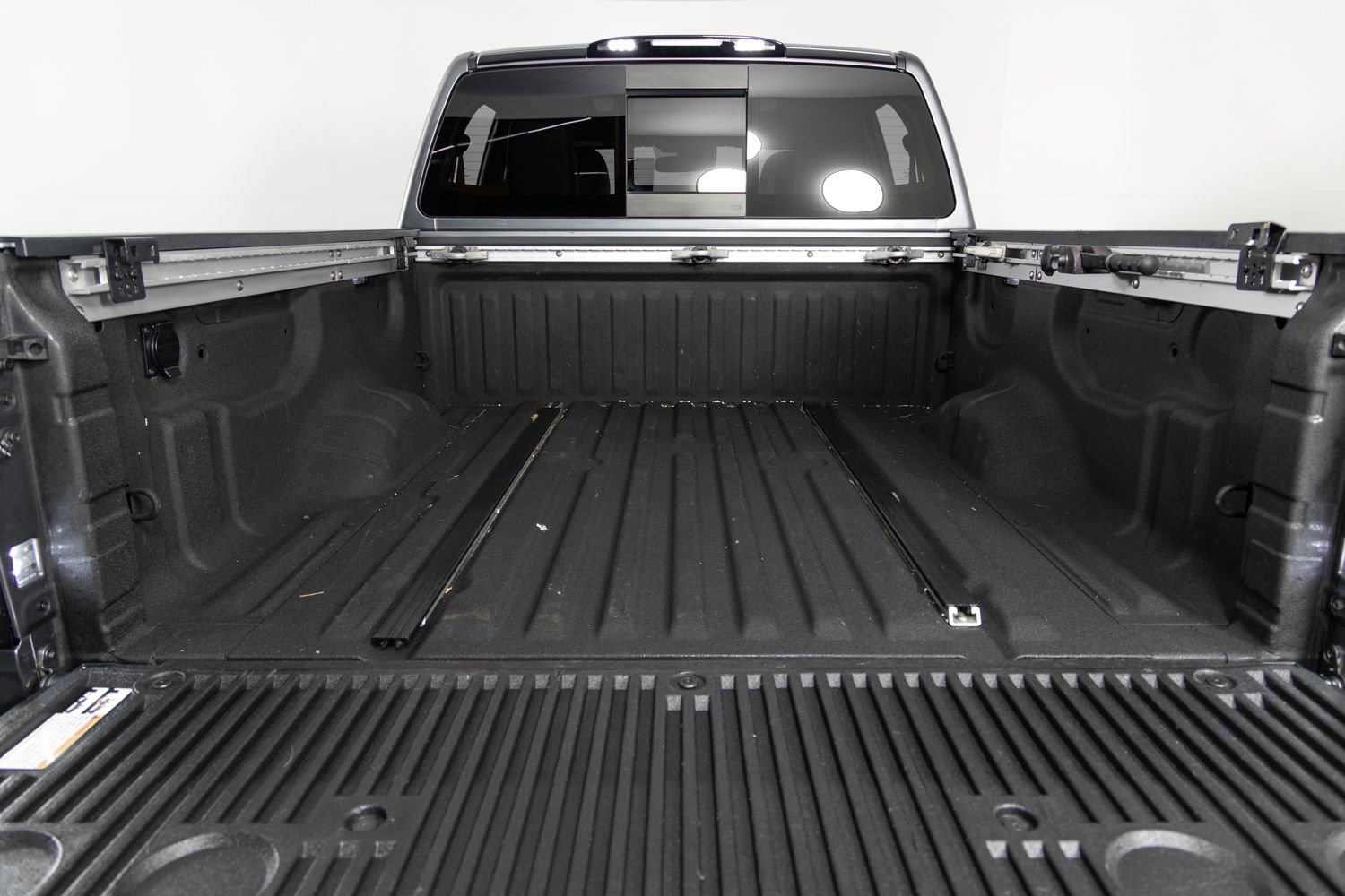 Used 2021 Nissan Titan PRO-4X w/ Pro-4x Convenience Package image 21