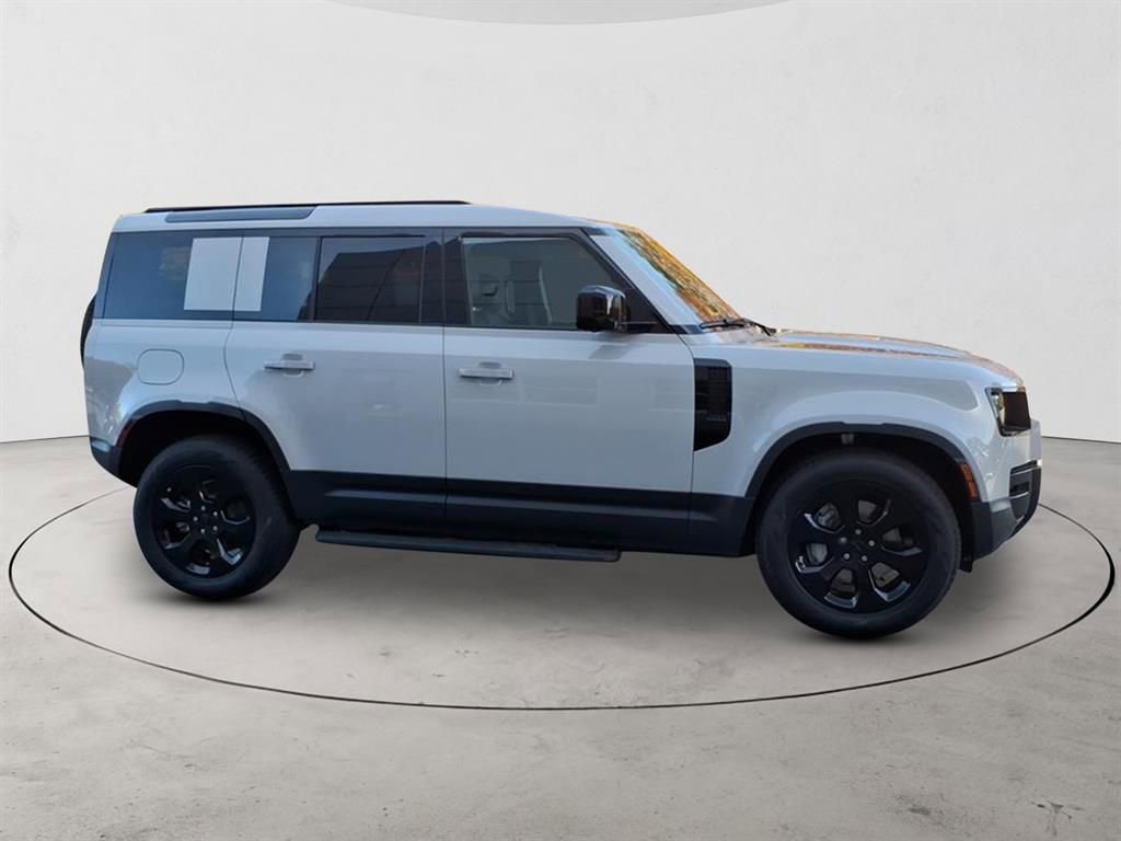 New 2026 Land Rover Defender 110 S image 4