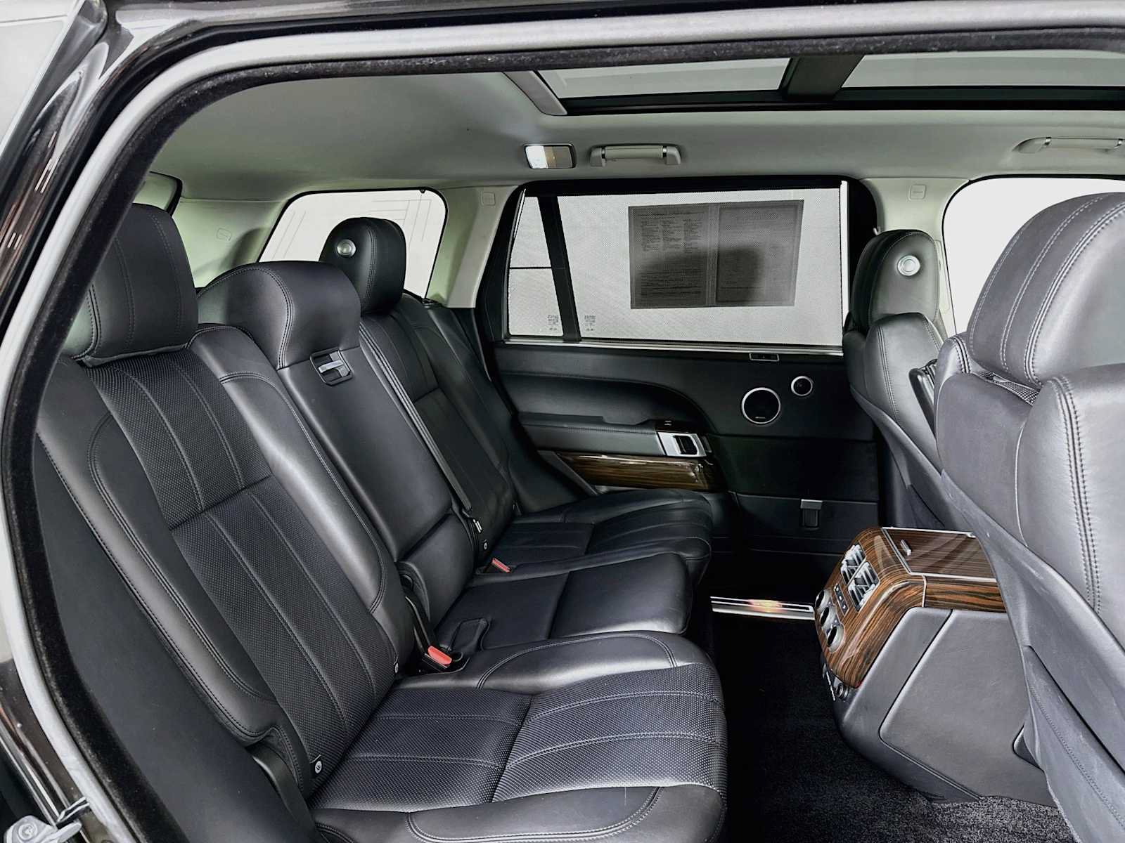 Used 2017 Land Rover Range Rover Long Wheelbase Supercharged AWD/4WD image 26