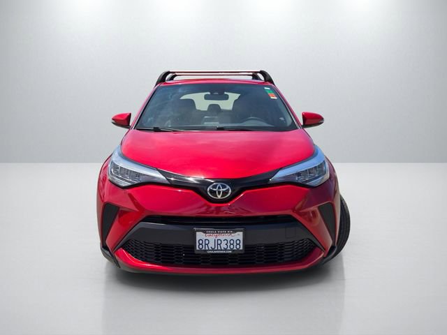 Used 2020 Toyota C-HR XLE FWD image 2