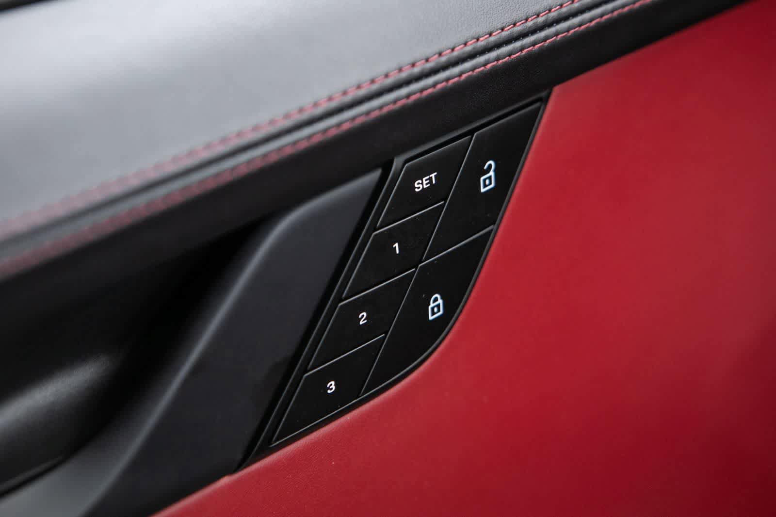 Certified 2022 Porsche 911 Targa 4 GTS AWD/4WD image 25