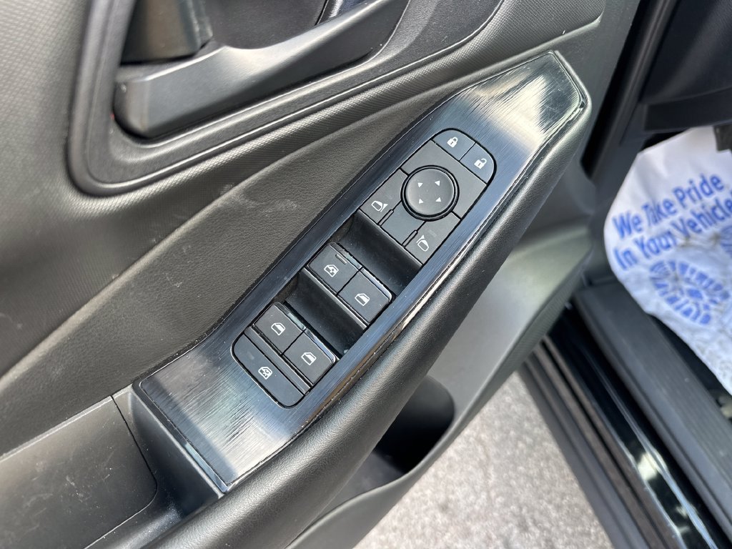 Certified 2025 Nissan Rogue S FWD image 14