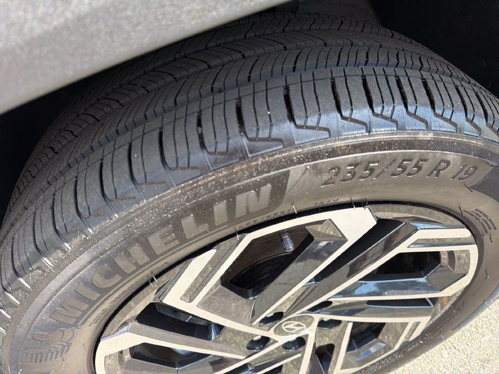 Certified 2025 Hyundai Elantra SEL FWD image 28