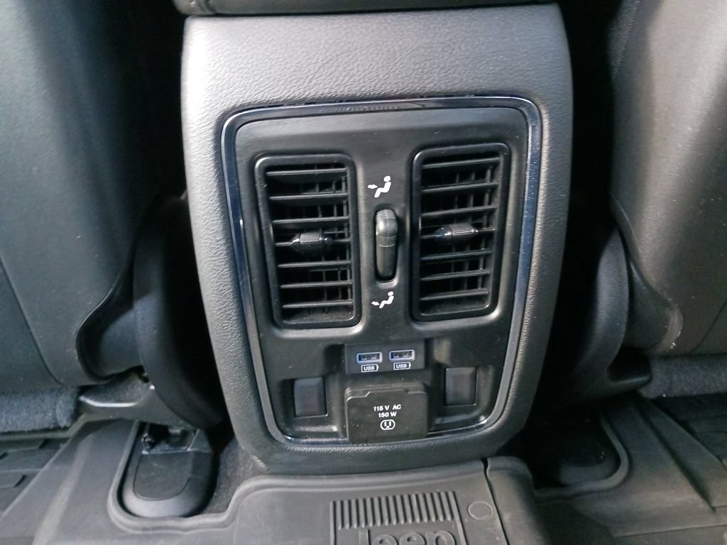 Used 2021 Jeep Grand Cherokee Limited w/ Sun & Sound Group RWD image 23